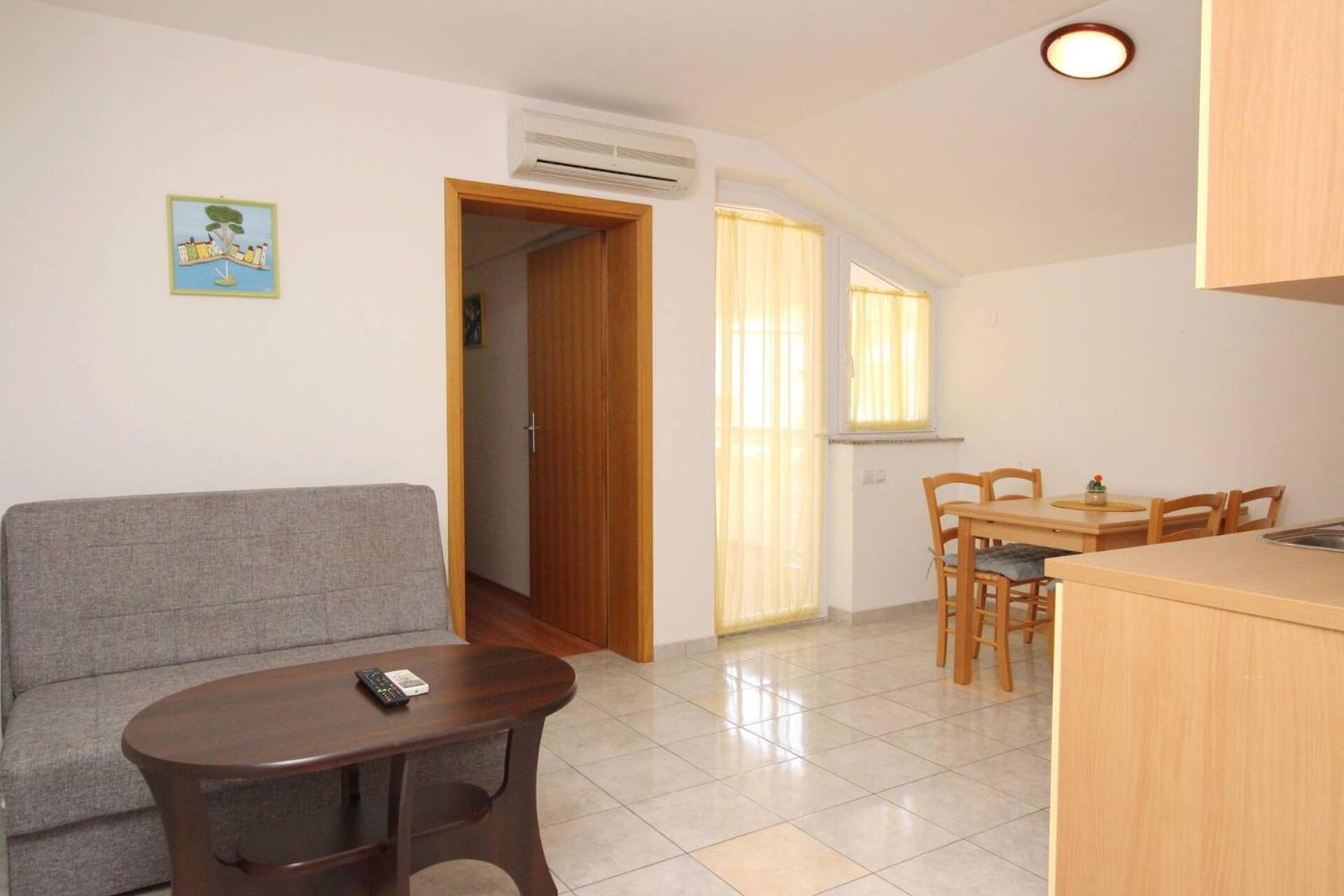 Apartments Knezevic Baška Eksteriør billede
